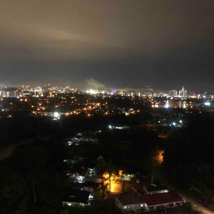 Mishal'S Homestay-Vista Bangi Studio Service Apartment Kajang Ngoại thất bức ảnh