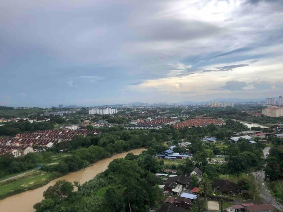 Mishal'S Homestay-Vista Bangi Studio Service Apartment Kajang Ngoại thất bức ảnh